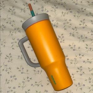 Owala Orange Tumbler with Straw